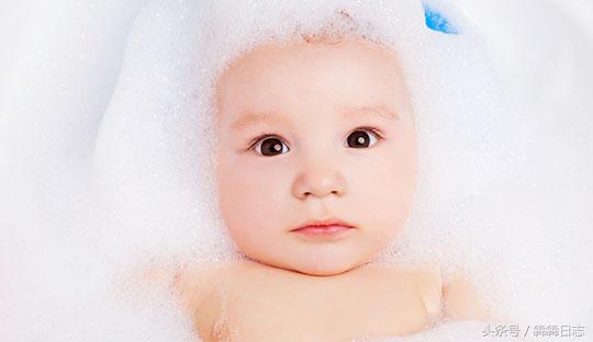 婴儿长牙了该注意些什么,宝宝生出来喉咙就有痰怎么办