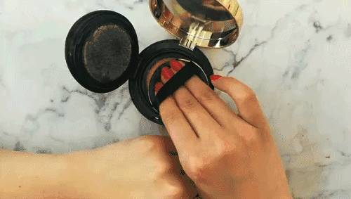 拒绝油腻底妆技巧,夏季用气垫怎么打底妆