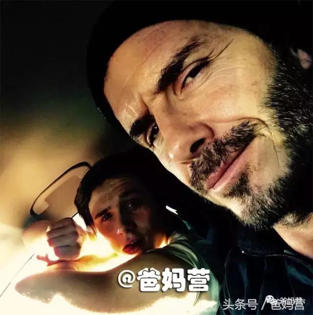 叮！贝克汉姆家2号男主已上线！什么叫「长兄如父」？！