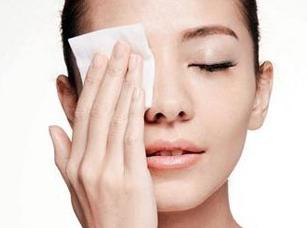 毛孔粗大、皮肤松弛不要怕，这几招还你靓丽肌肤！