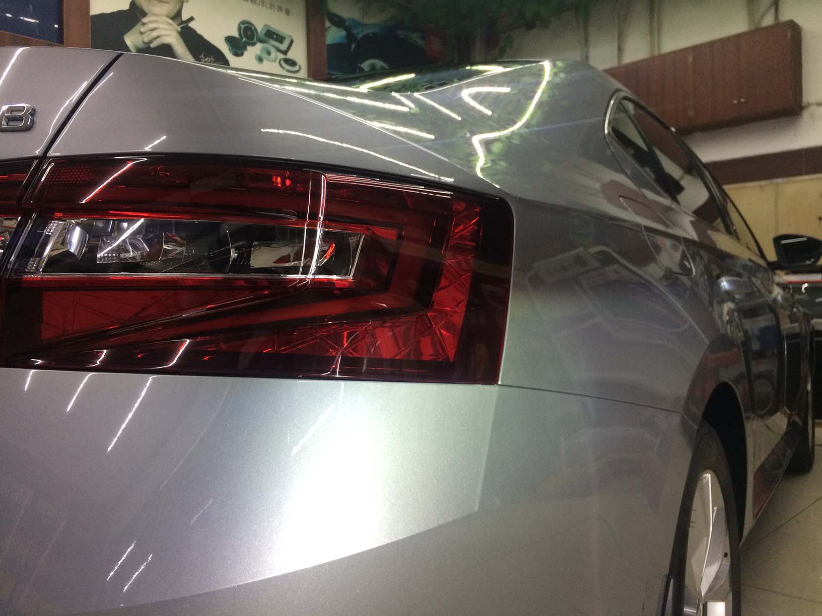 深圳壹捷汽车漆面美容SONAX镀晶，给您的爱车多一层保护