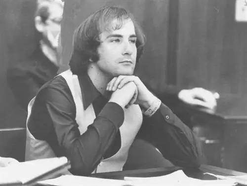 根据真实事件改编，24重人格大叔绑架少女案