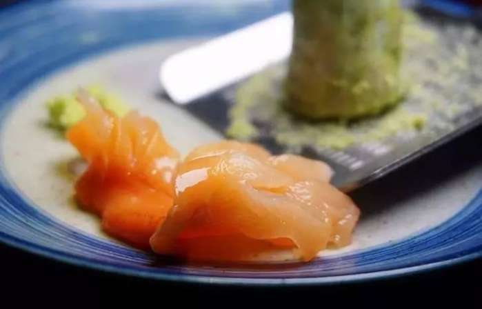所有的美好都藏在不经意间,日式顶级活造刺身料理等你来寻味!