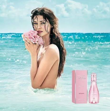 真正适合夏天的大牌香水,什么香水有脂粉味又很清新