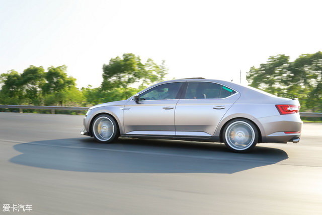 谁说必须一本正经速派改装之车主访谈