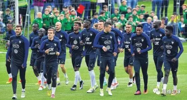 「维维足球杂谈」为您解答关于孩子踢球父母一直担心的5个问题