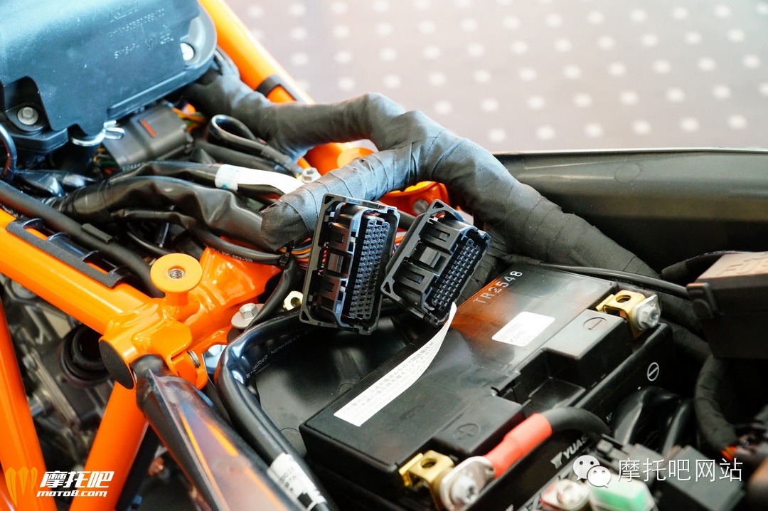 濂ュ湴鍒﹌tm1290superdukegt,ktm宸ュ巶鍦ㄥゥ鍦板埄鍝噷