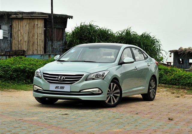 2014年起亚名图,2016款起亚k41.6