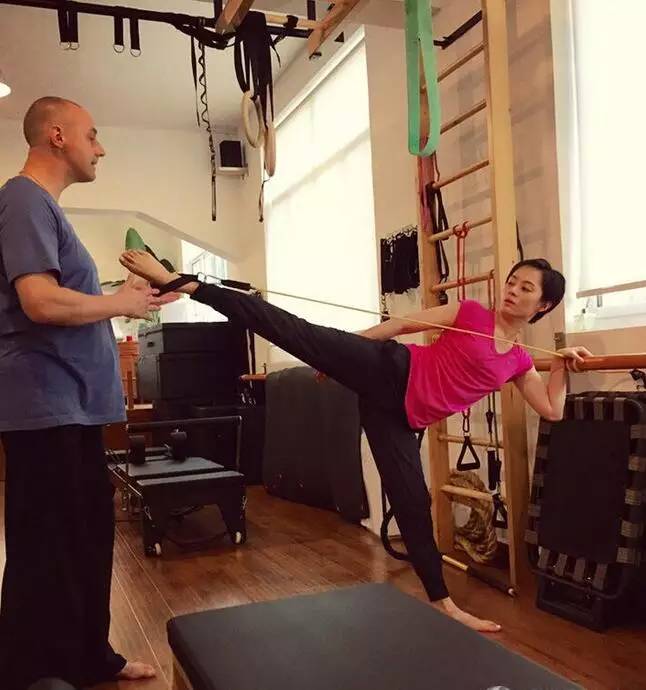 无论是孙俪还是韩国女神，他们只做一个运动就瘦出了好身材