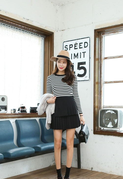 女神宋茜高俊熙朴信惠*服私**街拍万能打底衫拯救烧脑穿衣