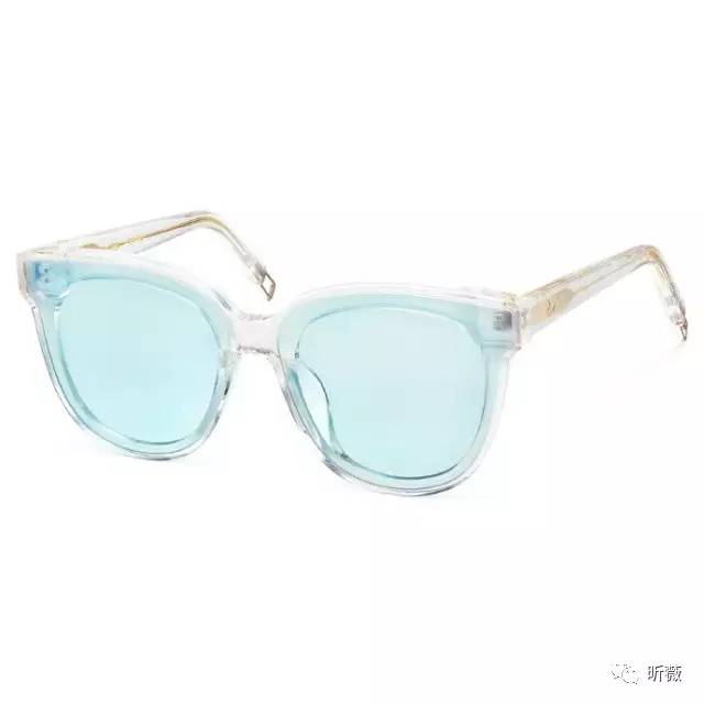 夏天出门必备防晒款有哪些,夏天出门必备防晒和热的东西