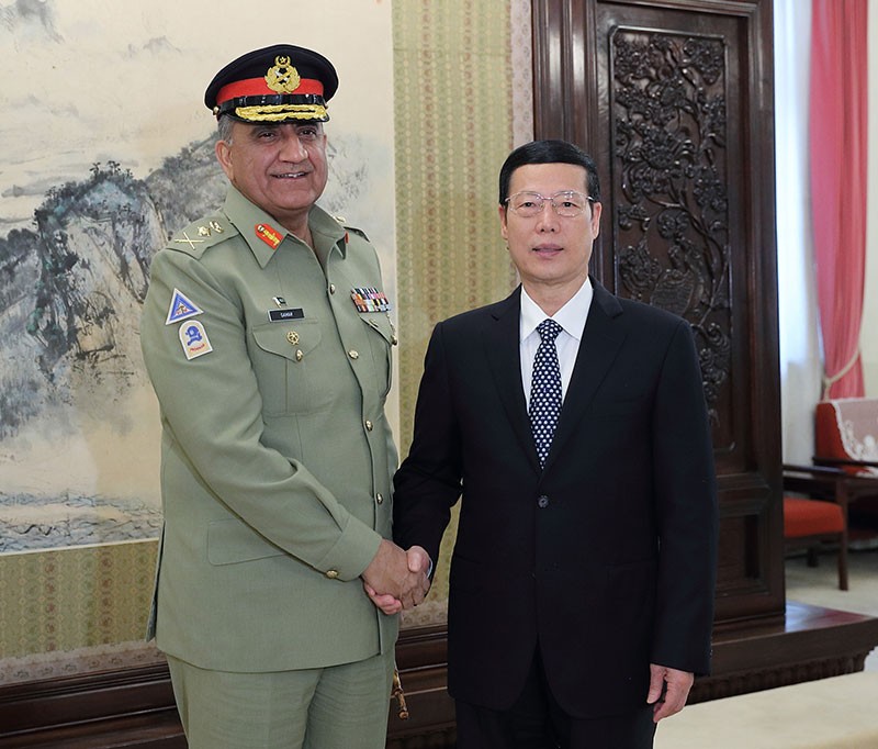 今日头条早上起床收到的消息,起床闹钟播报新闻