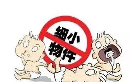 赶紧拉起宝宝耳朵看一眼父母浑身发麻！已经多次出事