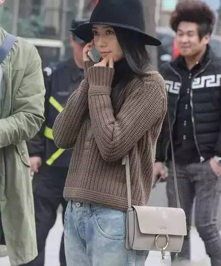 曲筱绡所有包包,曲筱绡穿搭包包