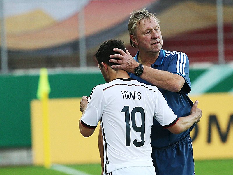 两年从业余联赛到国家队，德国天才少年也曾坎坷前行，迷失方向