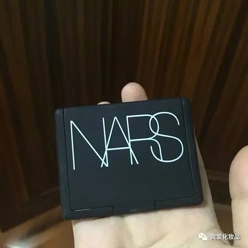 四十岁干皮敏感肌适合哪种护肤品,日本精华油哪一款适合干皮敏感肌