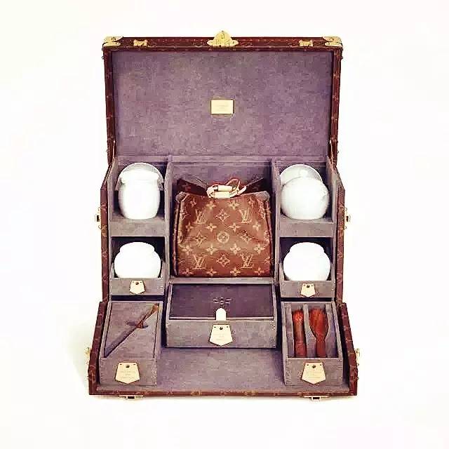 lv个性化定制产品是什么意思,lv个性化定制包包