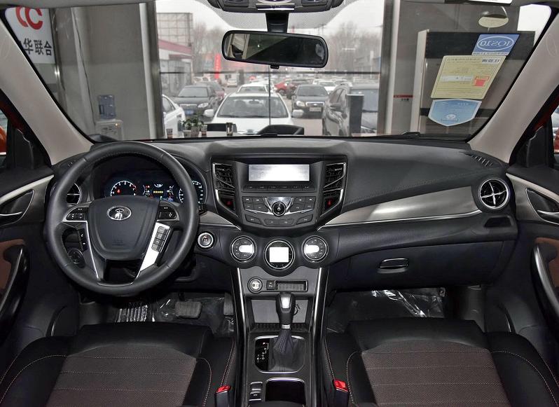 比亚迪车标变化史,比亚迪车内饰一言难尽