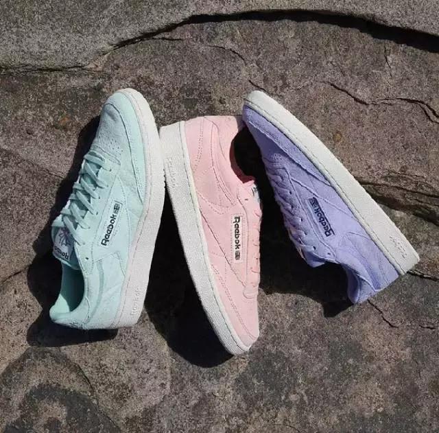 帆布面、皮革面、网状面估计你都有了,今天和你聊聊麂皮鞋