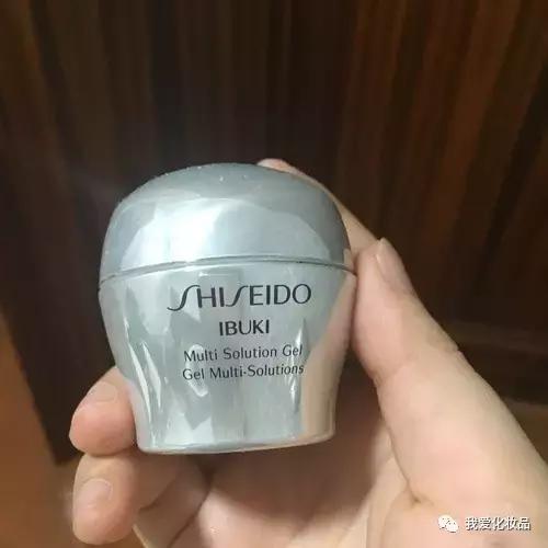 四十岁干皮敏感肌适合哪种护肤品,日本精华油哪一款适合干皮敏感肌