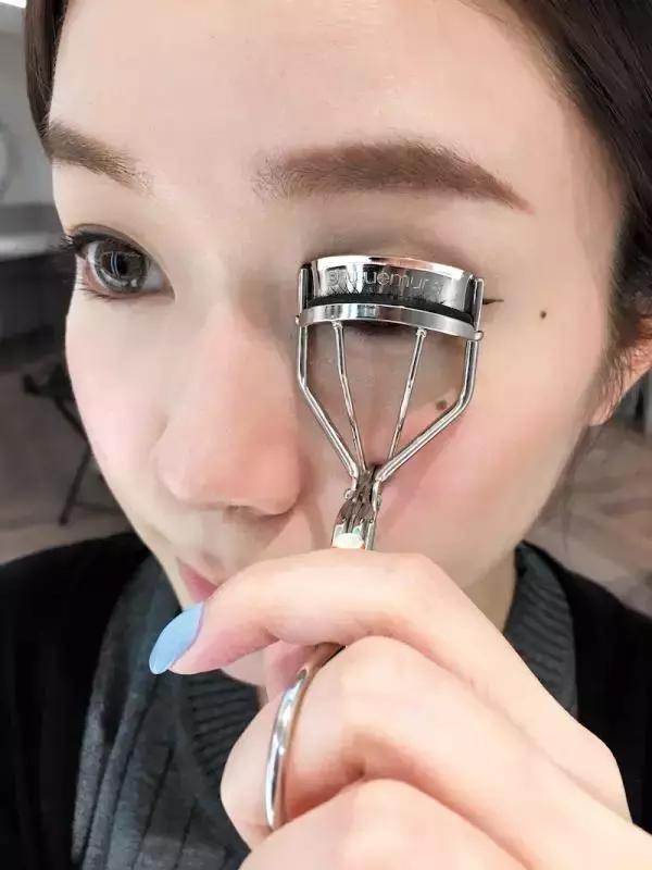 不会贴假睫毛录视频,不会贴下睫毛的妹子看的教程