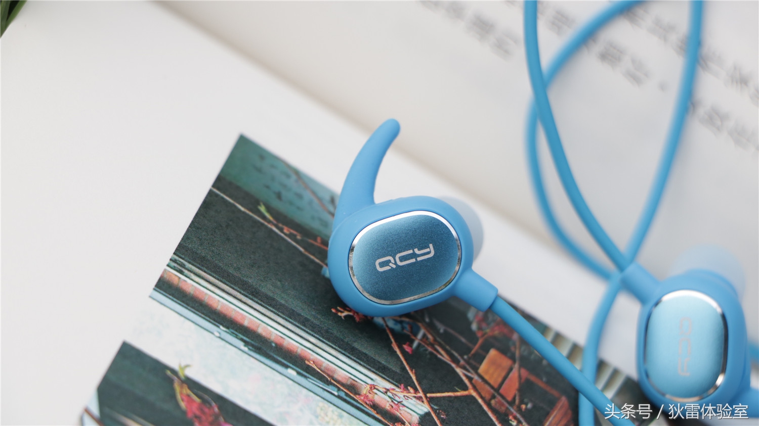 蓝牙耳机一直亮着蓝色是为什么,蓝牙耳机建议买哪一种款式