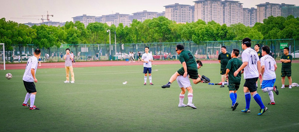 安徽工程大学第三届“足协杯”教工男子五人制足球赛落幕
