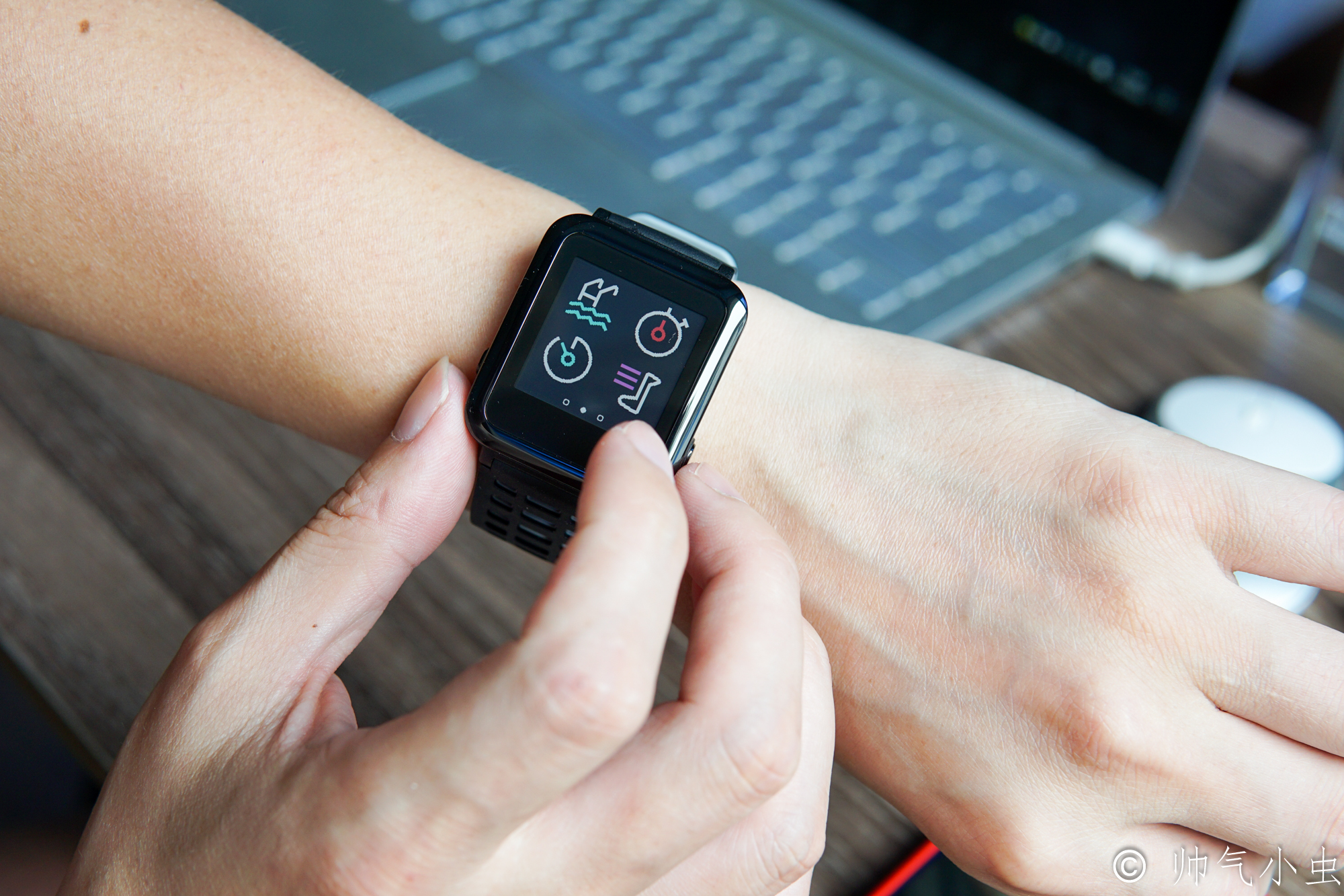 唯乐小黑4智能手表,唯乐小黑3手表测评
