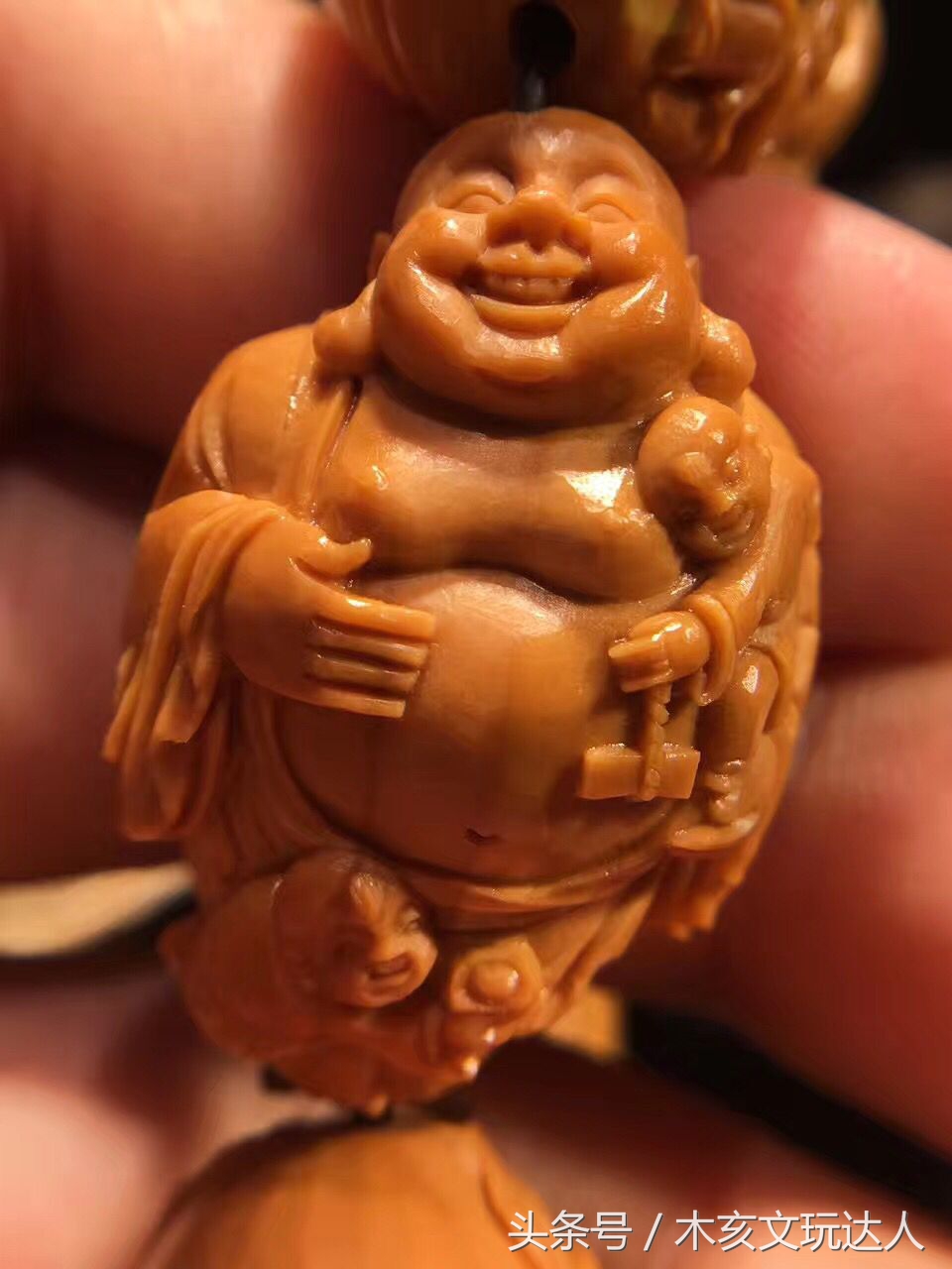 苏工橄榄核雕手串美女题材,橄榄核雕大师排名苏工