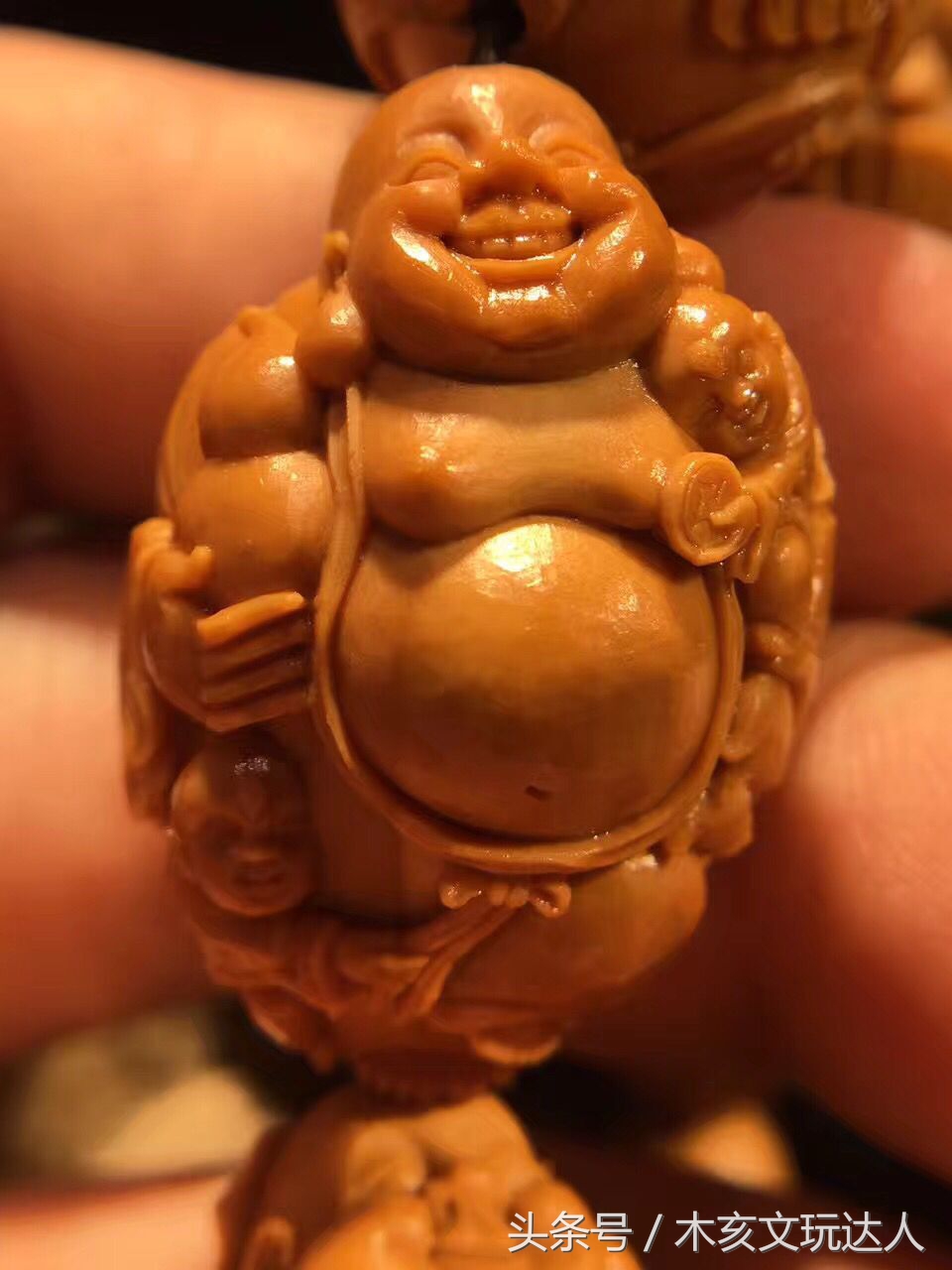 苏工橄榄核雕手串美女题材,橄榄核雕大师排名苏工