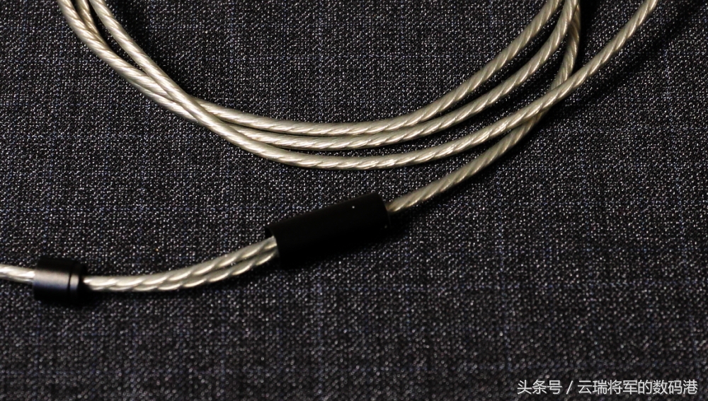 曾经和阿思翠耳机齐名的国产耳机,阿思翠降噪耳机