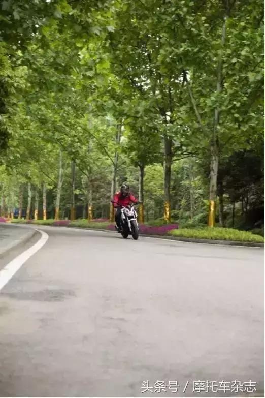 国外评测摩托车,国内摩托车对比国外摩托车