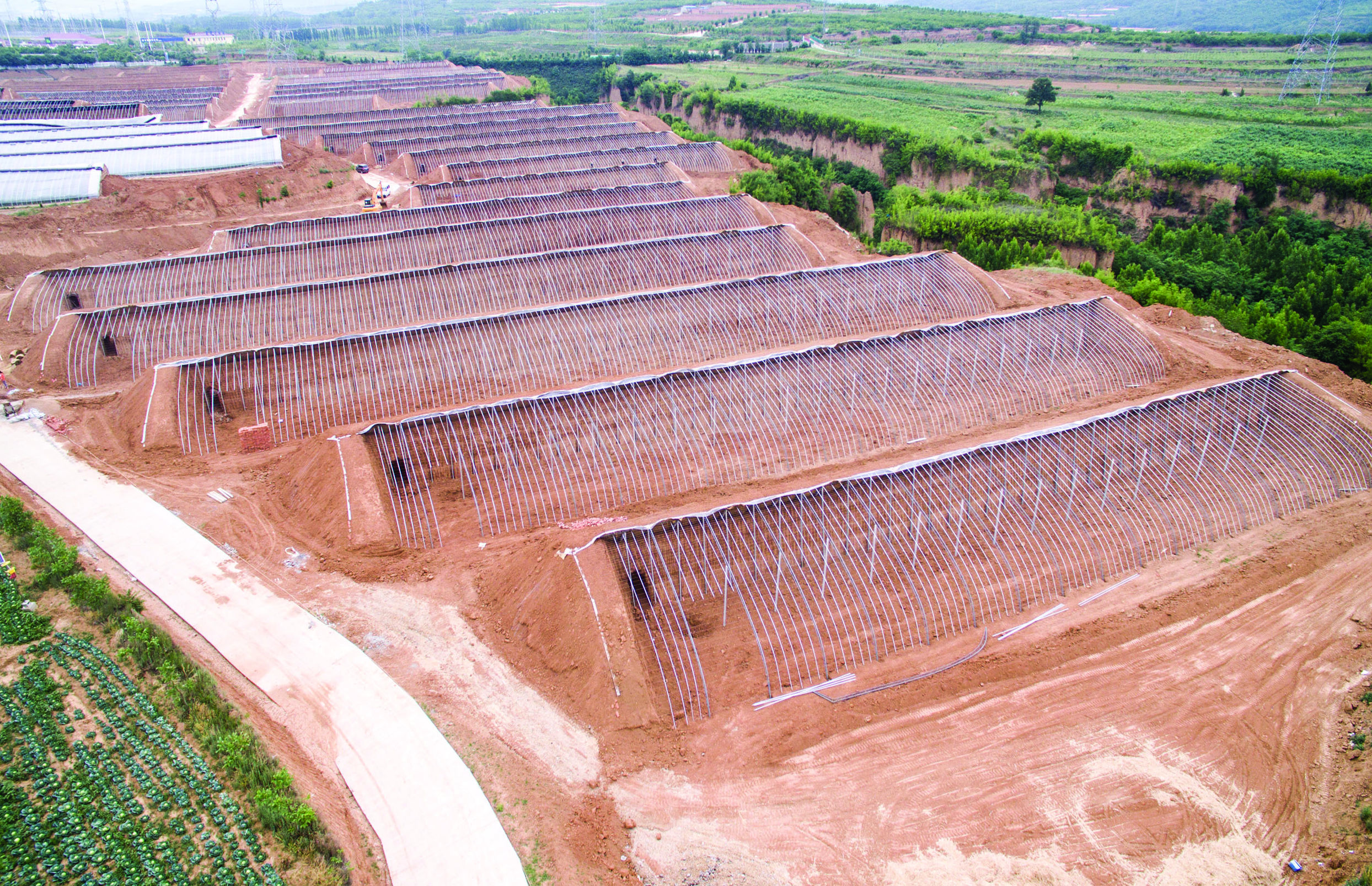 奋力书写新时代奋斗答卷,奋力书写脱贫奔小康的酉阳答卷