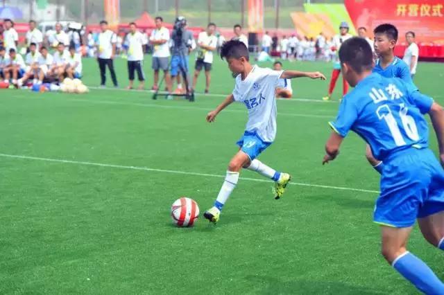 足球夏令营训练营,青少年足球夏令营小学部