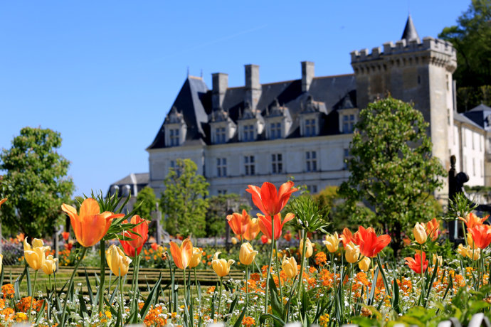 卢瓦尔河城堡简介,卢瓦尔河谷城堡位置在哪里