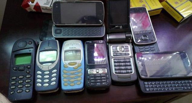 当年诺基亚5200卖多少,当年诺基亚8800a多少钱