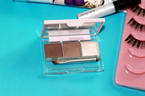 我教你画画吧,如何画一个简单而不繁琐的日常妆