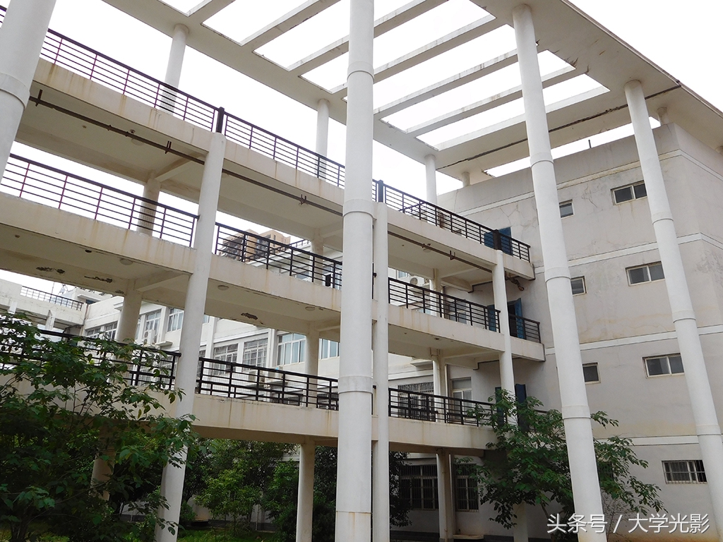 湖北省女生最多的10所大学——湖北第二师范学院