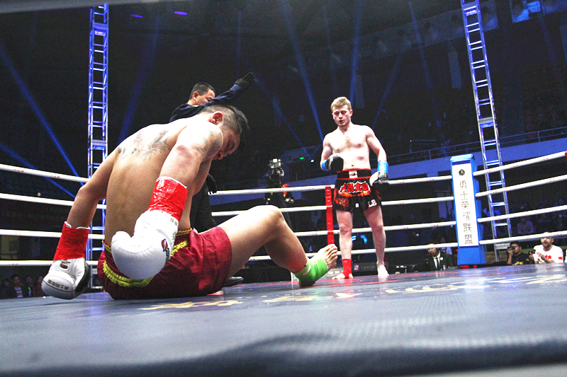 最新小虎铁英华全部视频,小虎铁英华vs西提猜最新比赛