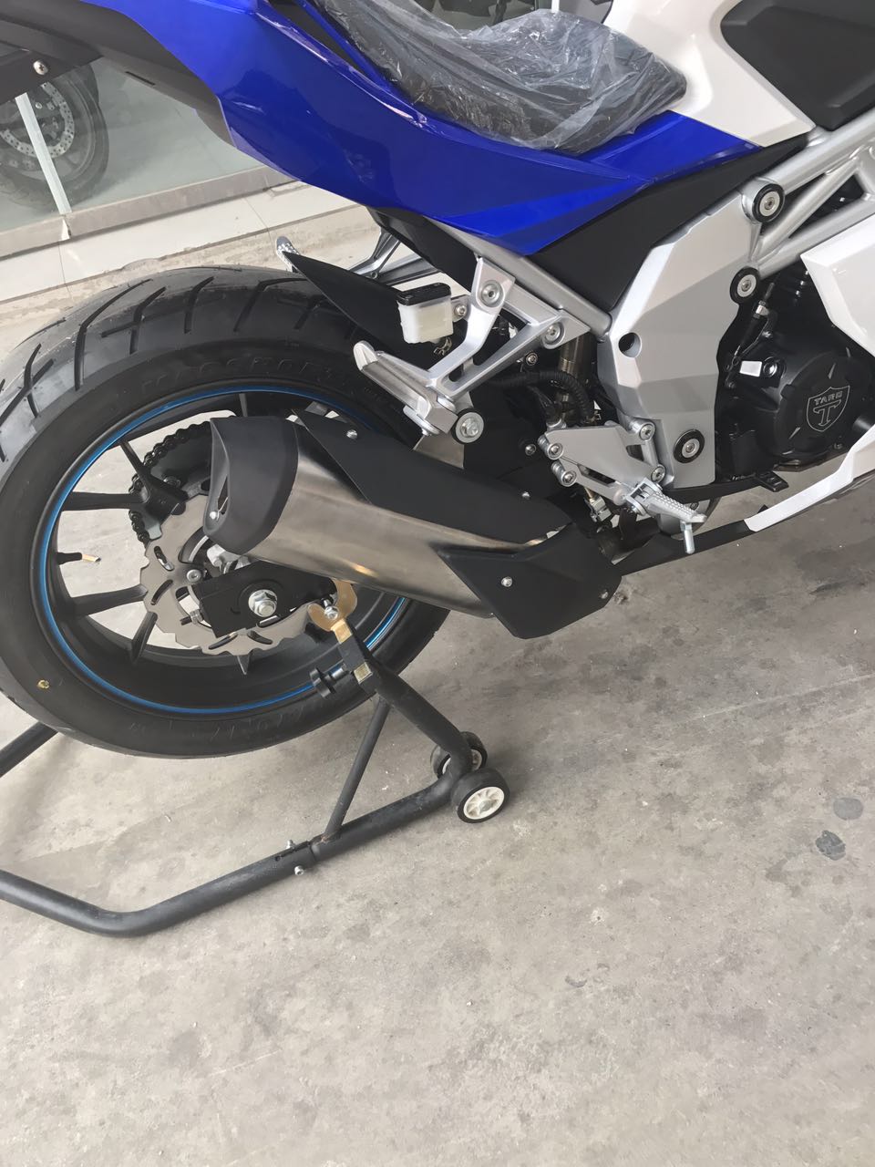 又一匹黑马创台携GP-ONE跑车亮相成都!