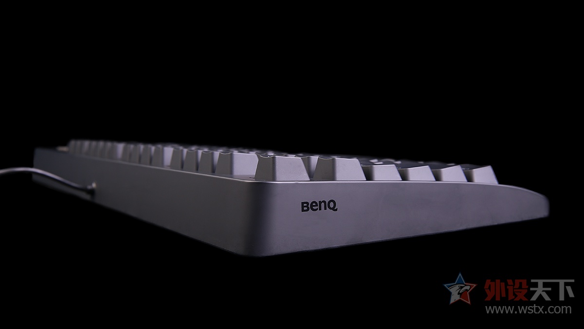 多彩机械键盘评测,雷迦机械键盘评测