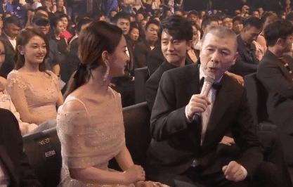 2017微博之夜赵丽颖冯小刚,冯小刚评论赵丽颖红到什么程度