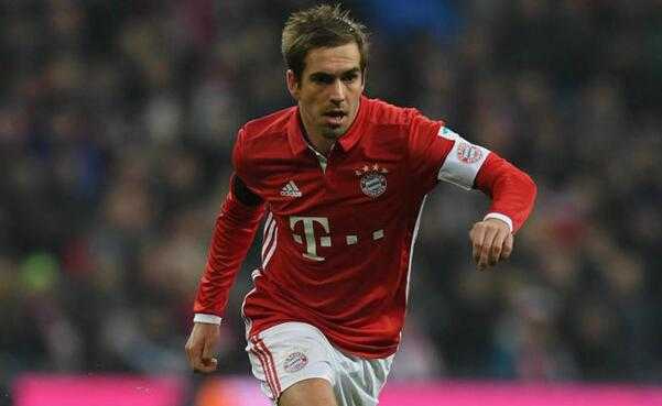 足球最具有进攻性的位置,足球场上哪个位置最好踢