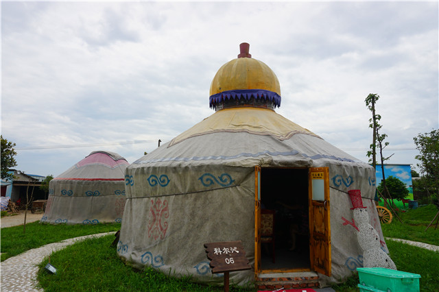 成都柴火鸡烤全羊江湖菜,岳塘区湘江小院烤全羊