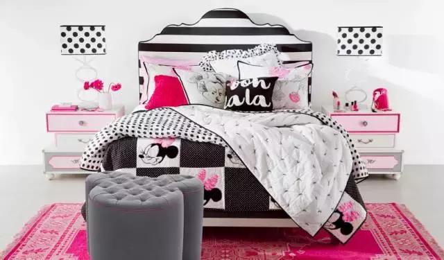 我的家里来了一群爱*猫猫躲**的米奇米妮，你能帮我找找它们在哪吗？