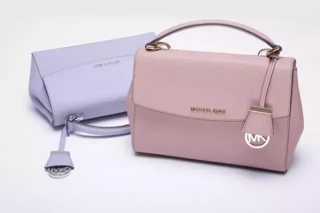 买奢侈品犒劳自己,买件礼物犒劳犒劳自己