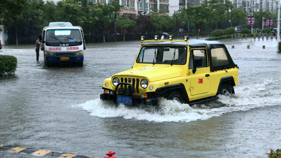 没空调的车子雨天起雾怎么办,冬天车内开空调车窗起雾怎么办
