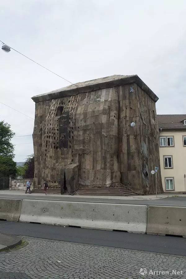 「直击卡塞尔」如何把卡塞尔打造成“最具政治性的”文献展？