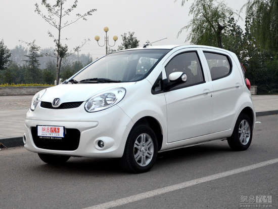 2021长安奔奔mini多少钱,奔奔mini和奔奔有啥区别