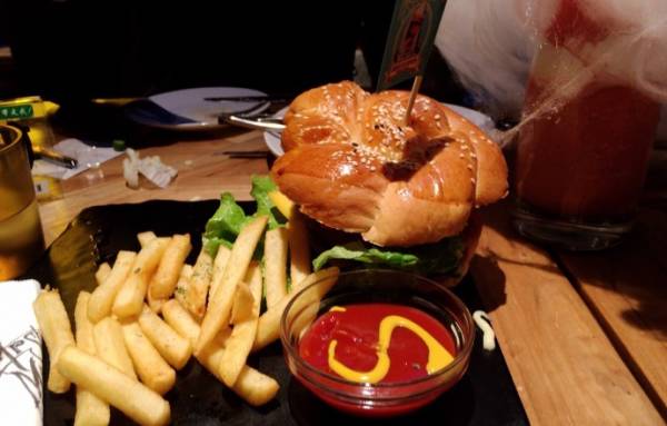 魔都特色餐厅推荐,魔都最有腔调的十家自助餐约起来